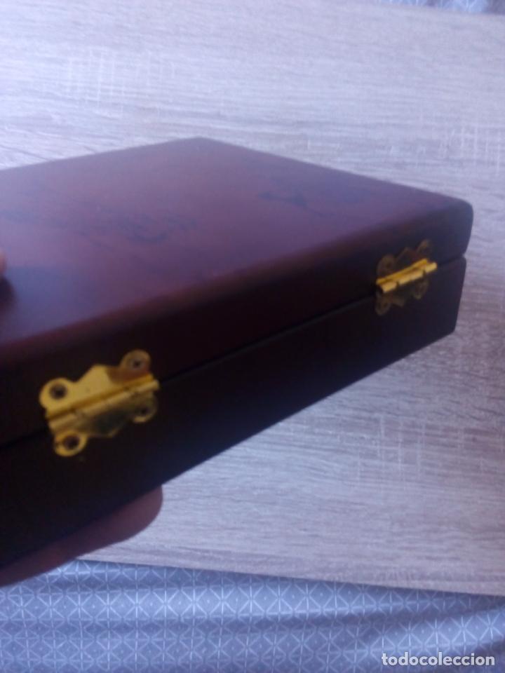 Abrebotellas y sacacorchos de colecci&oacute;n: Kit de vino en estuche de madera - Foto 6