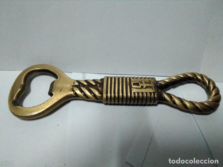 Abrebotellas y sacacorchos de colecci&oacute;n: Abrebotellas en forma de cordon - Foto 2