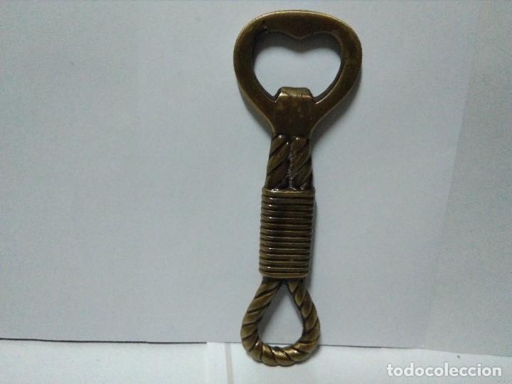 Abrebotellas y sacacorchos de colecci&oacute;n: Abrebotellas en forma de cordon - Foto 3
