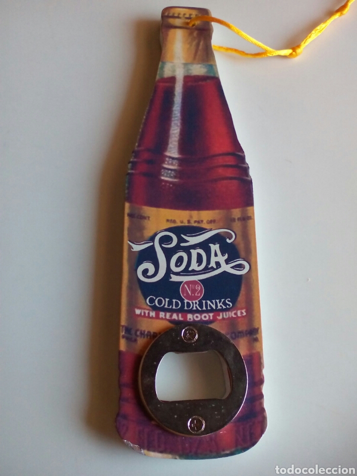 Abrebotellas y sacacorchos de colecci&oacute;n: BOTELLA ABRIDOR DE MADERA SODA COLD DRINKS - Foto 2