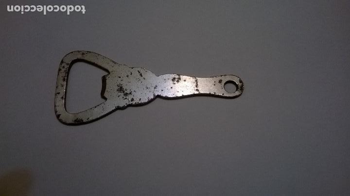 Abrebotellas y sacacorchos de colecci&oacute;n: Abridor cerveza el leon - Foto 2