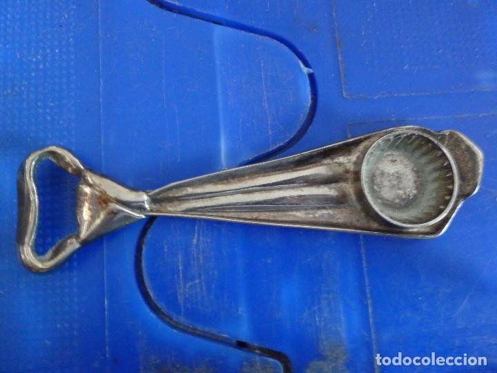 Abrebotellas y sacacorchos de colecci&oacute;n: ABREBOTELLAS DE METAL CORBATA - Foto 2