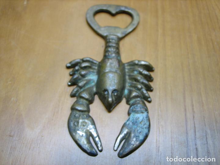 Abrebotellas y sacacorchos de colecci&oacute;n: Abrebotellas en bronce de escorpion - Foto 1