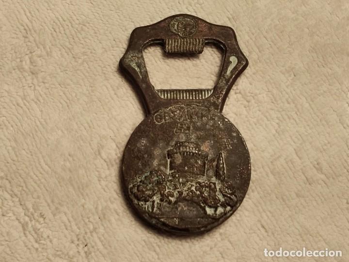 Abrebotellas y sacacorchos de colecci&oacute;n: Abridor de chapas 1947 - Foto 1