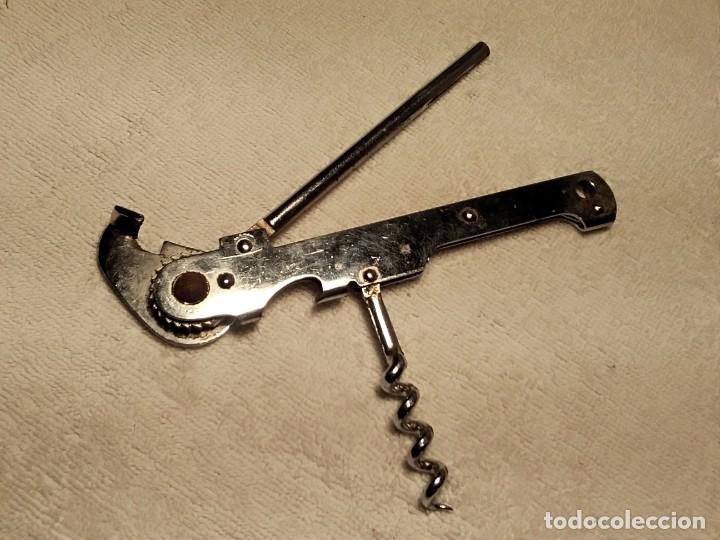 Abrebotellas y sacacorchos de colecci&oacute;n: Abridor de vinos y latas ( EL CASCO-EIBAR) - Foto 2