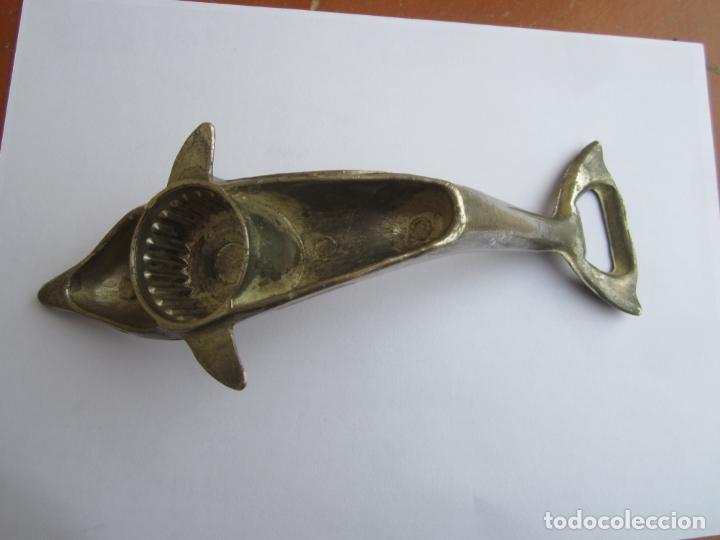 Abrebotellas y sacacorchos de colecci&oacute;n: abrebotellas , forma de dalfin - Foto 4