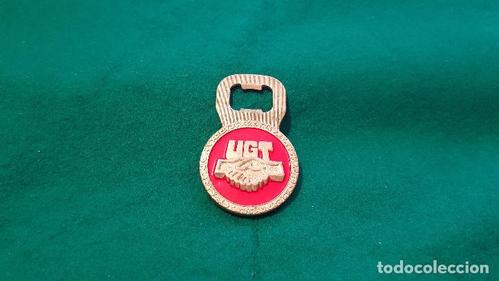 Abrebotellas y sacacorchos de colecci&oacute;n: ABRIDOR DE BOTELLAS UGT - Foto 2