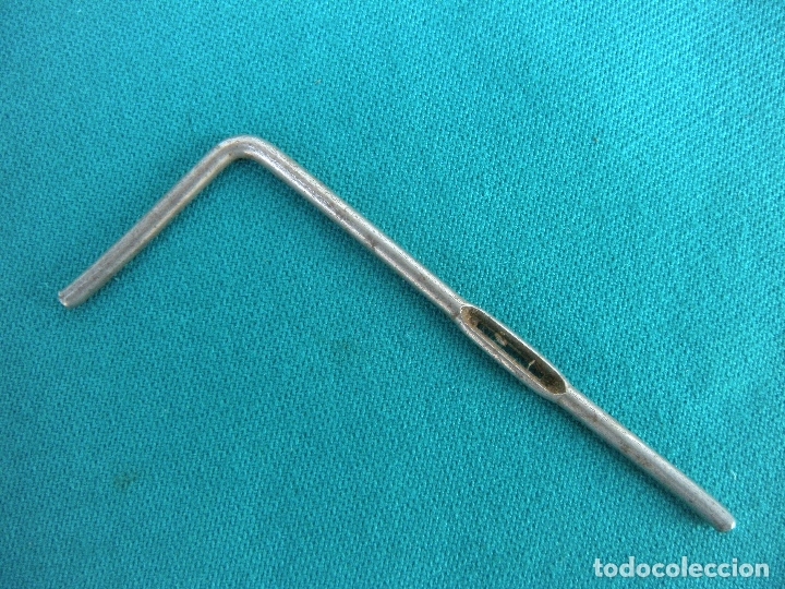 Abrebotellas y sacacorchos de colecci&oacute;n: ABRELATAS DE TORNO - Foto 1