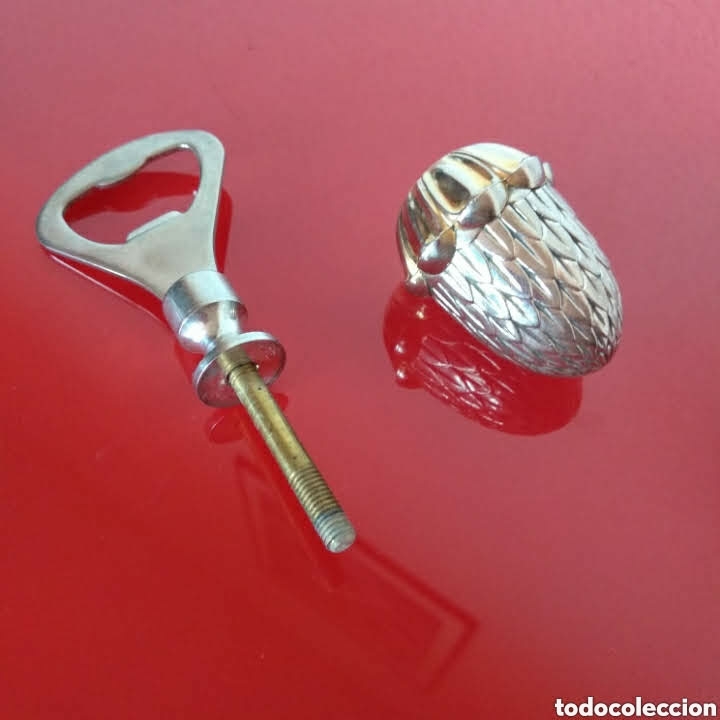 Abrebotellas y sacacorchos de colecci&oacute;n: Abrechapas pi&ntilde;a - Foto 2