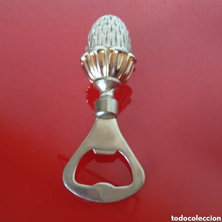 Abrebotellas y sacacorchos de colecci&oacute;n: Abrechapas pi&ntilde;a - Foto 3