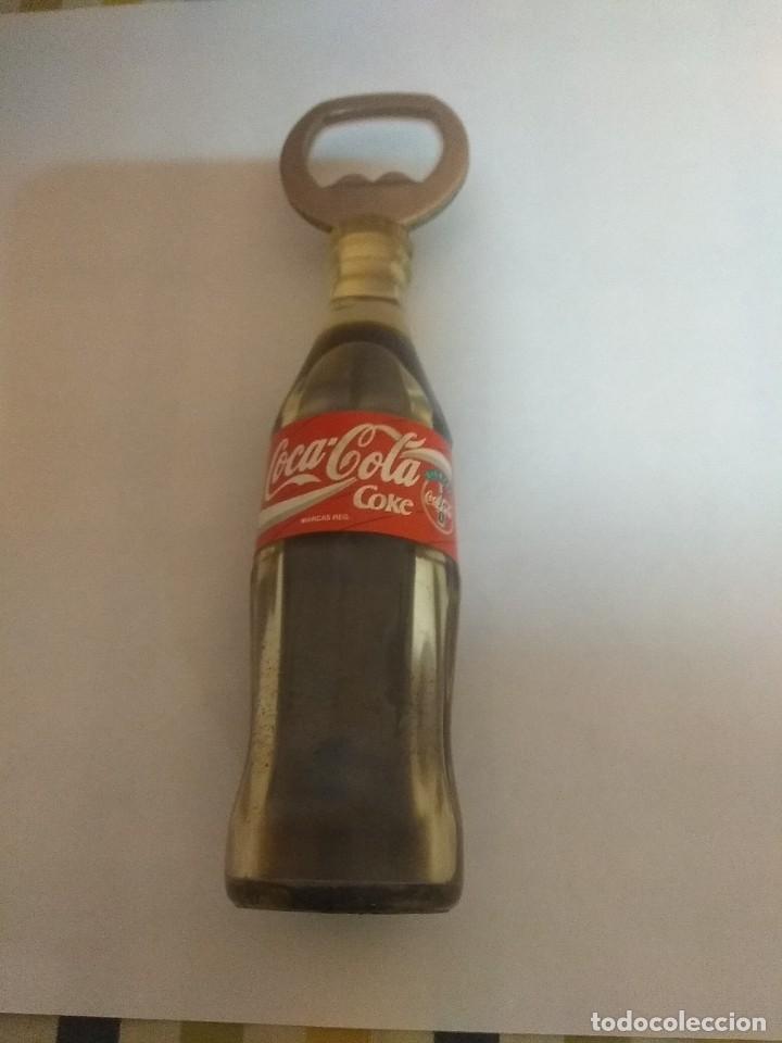Abrebotellas y sacacorchos de colecci&oacute;n: Abre botella de la coca cola - Foto 1