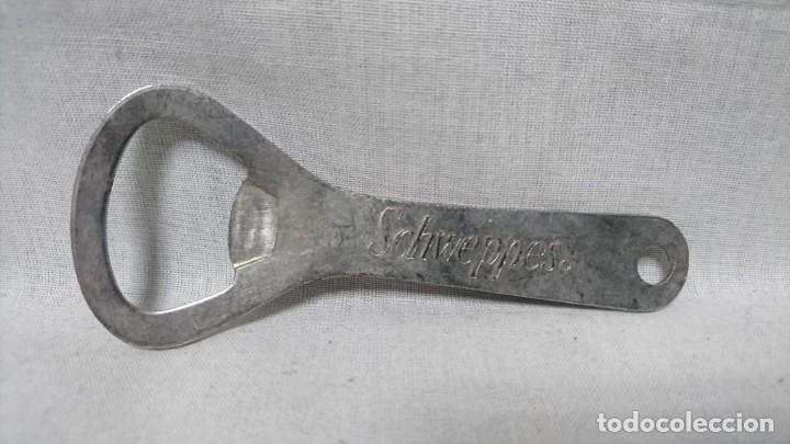 Abrebotellas y sacacorchos de colecci&oacute;n: ABREBOTELLAS SCHWEPPES - Foto 1