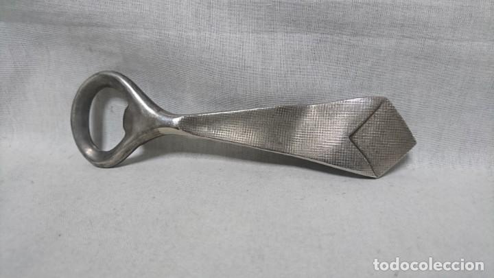 Abrebotellas y sacacorchos de colecci&oacute;n: ABREBOTELLAS FORMA DE CORBATA - Foto 2