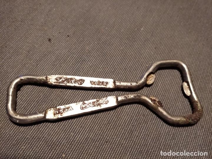 Abrebotellas y sacacorchos de colecci&oacute;n: ABRIDOR ANTIGUO BEBA COCA COLA - Foto 2