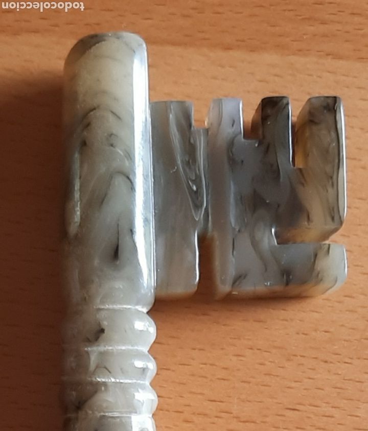 Abrebotellas y sacacorchos de colecci&oacute;n: Abrebotellas en forma de llave - Foto 1