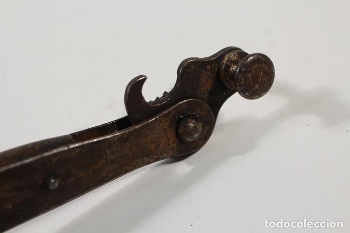 Abrebotellas y sacacorchos de colecci&oacute;n: antiguo abrebotellas - Foto 5