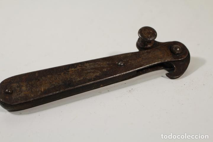 Abrebotellas y sacacorchos de colecci&oacute;n: antiguo abrebotellas - Foto 1