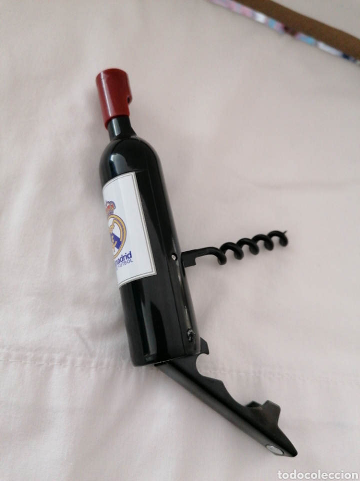 Abrebotellas y sacacorchos de colecci&oacute;n: Abre botella saca corcho real madrid - Foto 1
