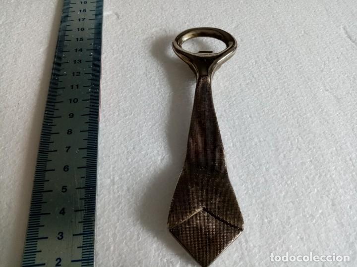 Abrebotellas y sacacorchos de colecci&oacute;n: ABRIDOR CON FORMA DE CORBATA METALICO - Foto 6