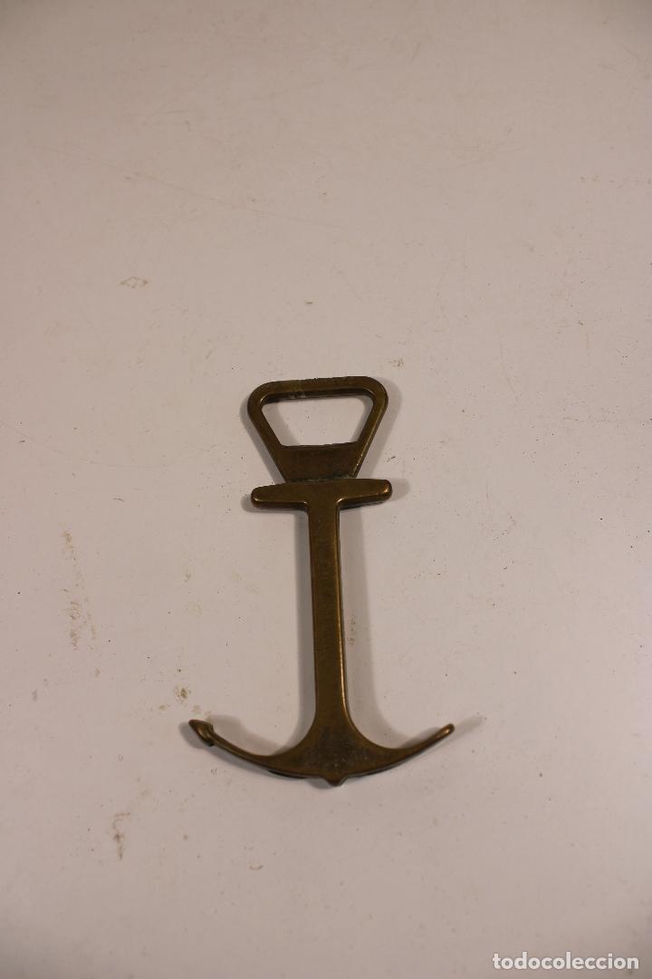 Abrebotellas y sacacorchos de colecci&oacute;n: ancla abrebolellas de bronce - Foto 2
