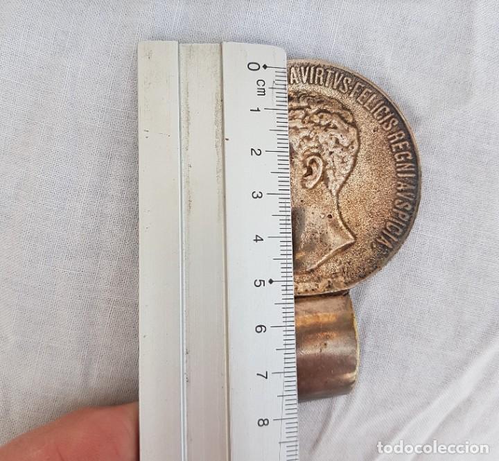 Abrebotellas y sacacorchos de colecci&oacute;n: ABREBOTELLAS CON FORMA DE MONEDA - Foto 2