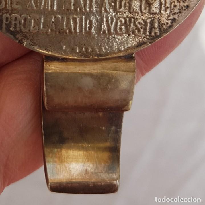 Abrebotellas y sacacorchos de colecci&oacute;n: ABREBOTELLAS CON FORMA DE MONEDA - Foto 5