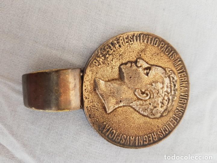 Abrebotellas y sacacorchos de colecci&oacute;n: ABREBOTELLAS CON FORMA DE MONEDA - Foto 9