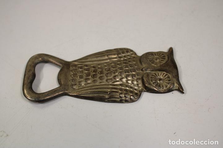 Abrebotellas y sacacorchos de colecci&oacute;n: abrebotellas buho de bronce - Foto 2