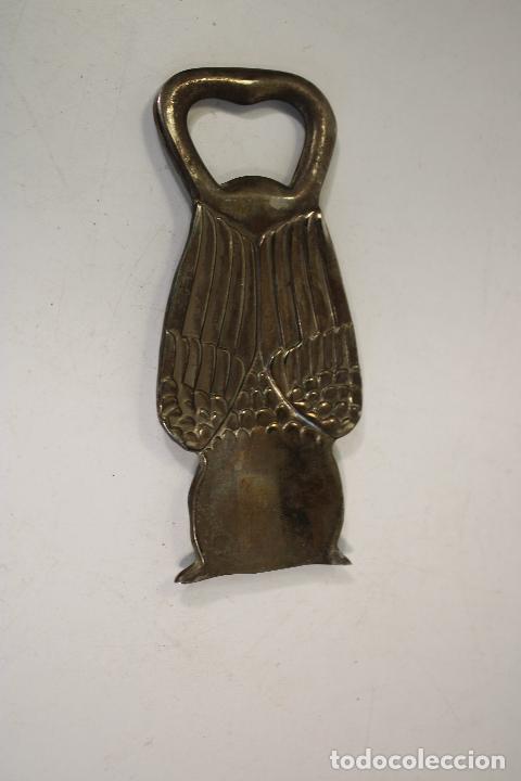 Abrebotellas y sacacorchos de colecci&oacute;n: abrebotellas buho de bronce - Foto 3
