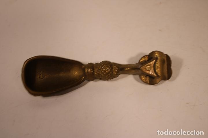 Abrebotellas y sacacorchos de colecci&oacute;n: abrebotellas borla cordon bronce - Foto 2