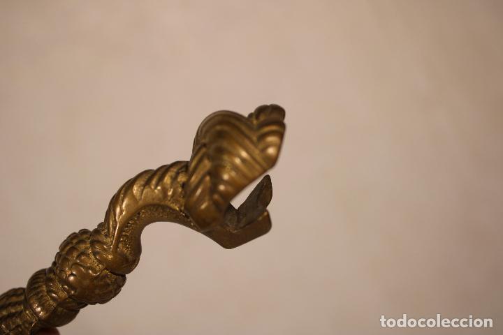Abrebotellas y sacacorchos de colecci&oacute;n: abrebotellas borla cordon bronce - Foto 3