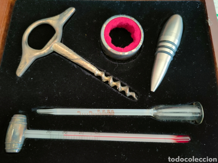 Abrebotellas y sacacorchos de colecci&oacute;n: Estuche sin usar kit de vino completo en caja de Madera