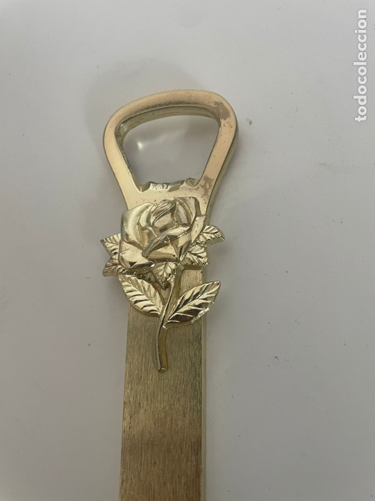 Abrebotellas y sacacorchos de colecci&oacute;n: Abridor antiguo lat&oacute;n - Foto 2