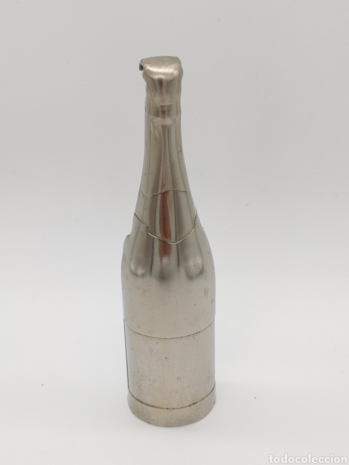 Abrebotellas y sacacorchos de colecci&oacute;n: Abrebotellas en forma botella de cava - Foto 1