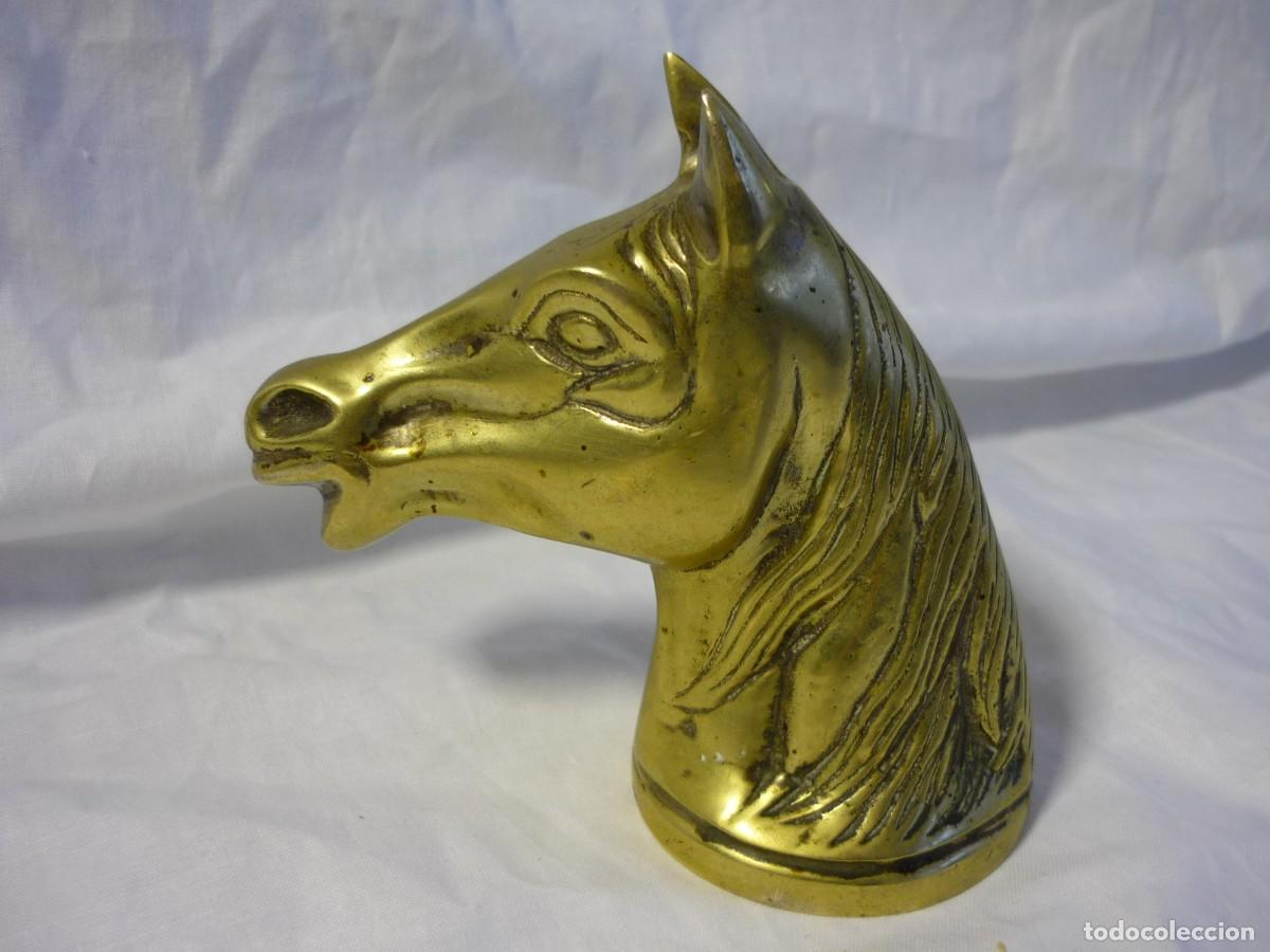 Abrebotellas y sacacorchos de colecci&oacute;n: Abrebotellas de bronce en forma de cabeza de caballo - Foto 3