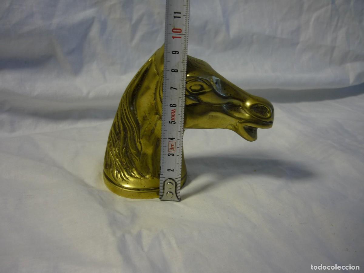 Abrebotellas y sacacorchos de colecci&oacute;n: Abrebotellas de bronce en forma de cabeza de caballo - Foto 7
