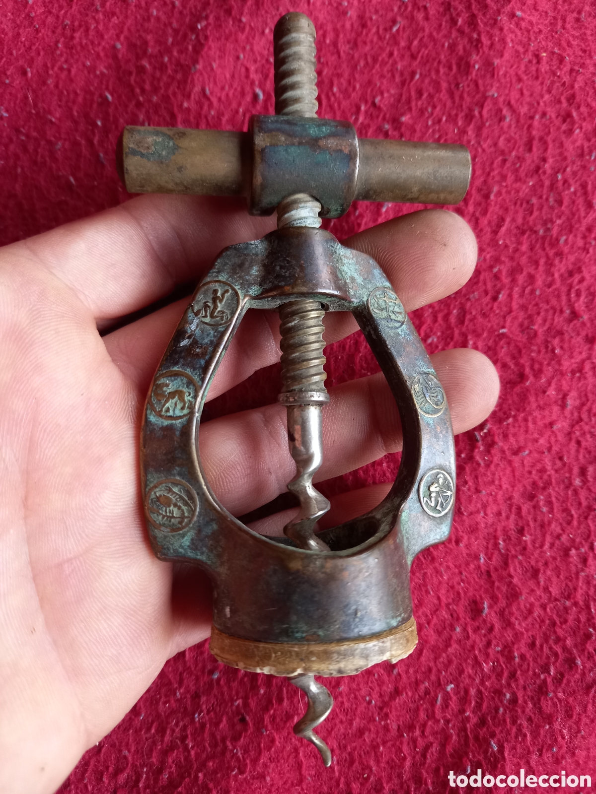 Flaschen&ouml;ffner und Korkenzieher: ANTIGUO SACACORCHOS HOROSCOPO