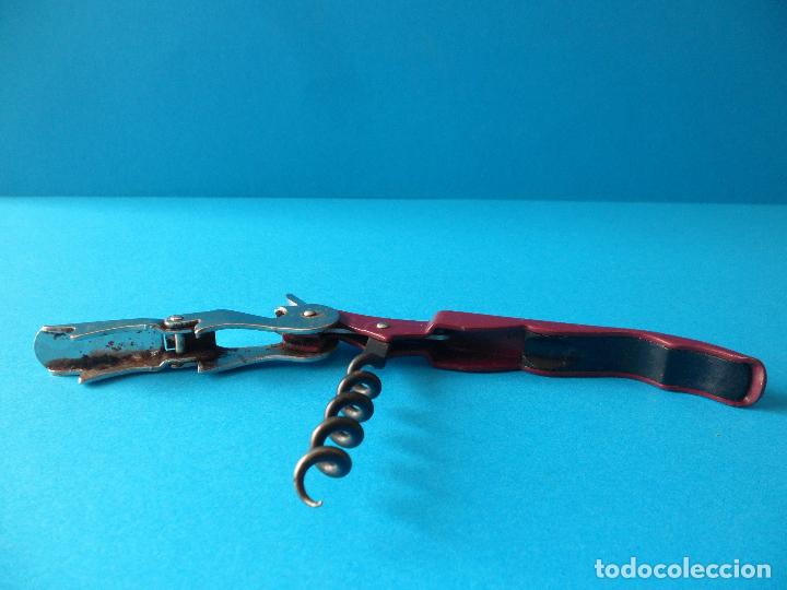 Abrebotellas y sacacorchos de colecci&oacute;n: Sacacorchos y Abrebotellas en rojo burdeos . Pulliap&acute;s - Foto 7