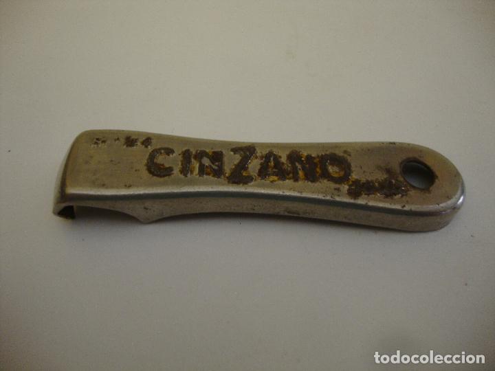 Abrebotellas y sacacorchos de colecci&oacute;n: ABRIDOR CINZANO - Foto 1