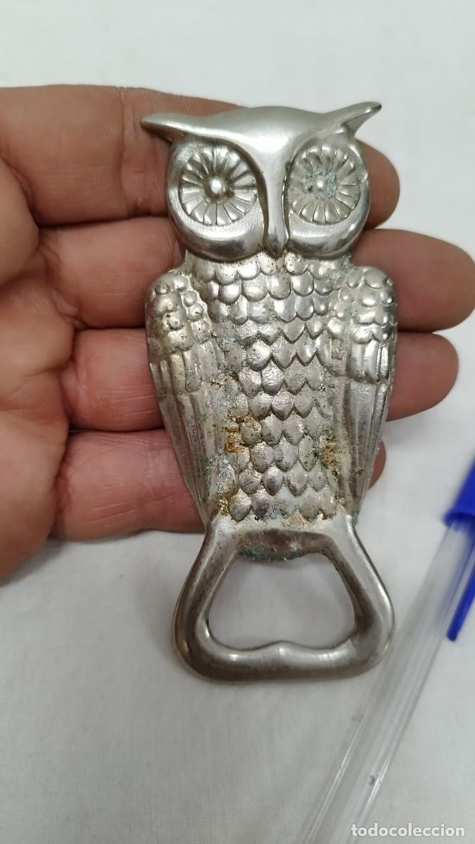 Abrebotellas y sacacorchos de colecci&oacute;n: Antiguo Abridor chapas, en forma de b&uacute;ho - Foto 2