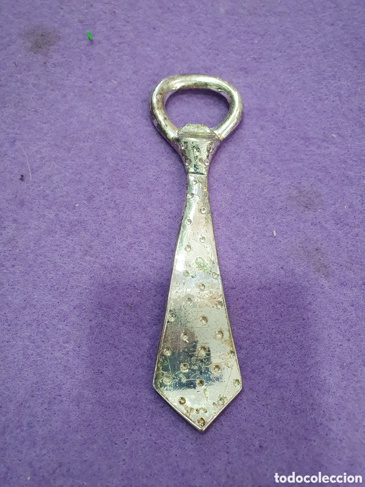 Abrebotellas y sacacorchos de colecci&oacute;n: Abrechapas en forma de corbata. (L87) - Foto 1