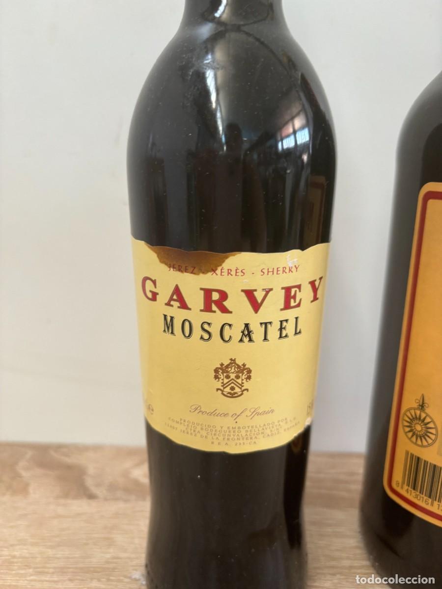 Abrebotellas y sacacorchos de colecci&oacute;n: BOTELLAS MOSCATEL PRECINTADAS - Foto 2