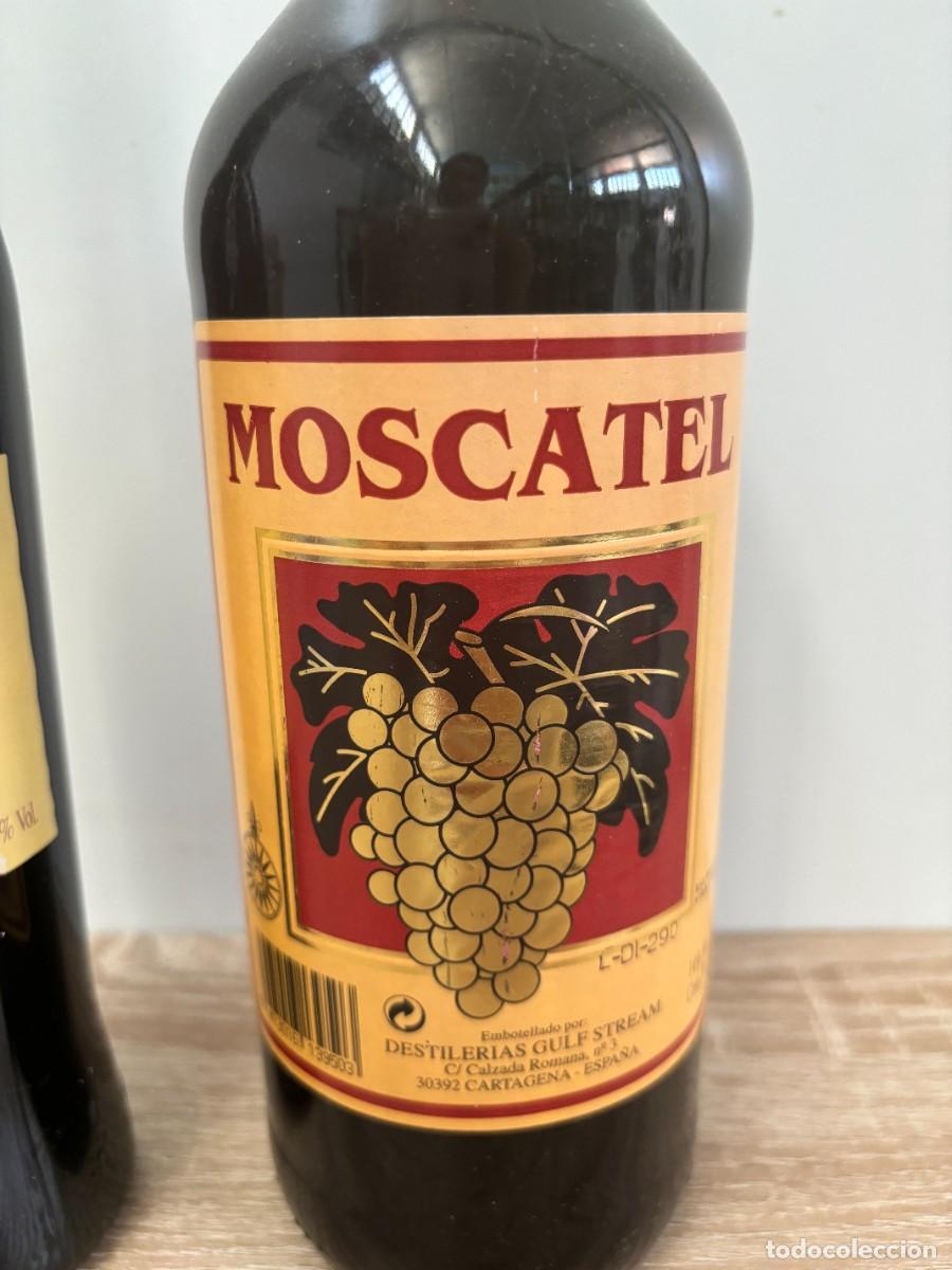 Abrebotellas y sacacorchos de colecci&oacute;n: BOTELLAS MOSCATEL PRECINTADAS - Foto 3