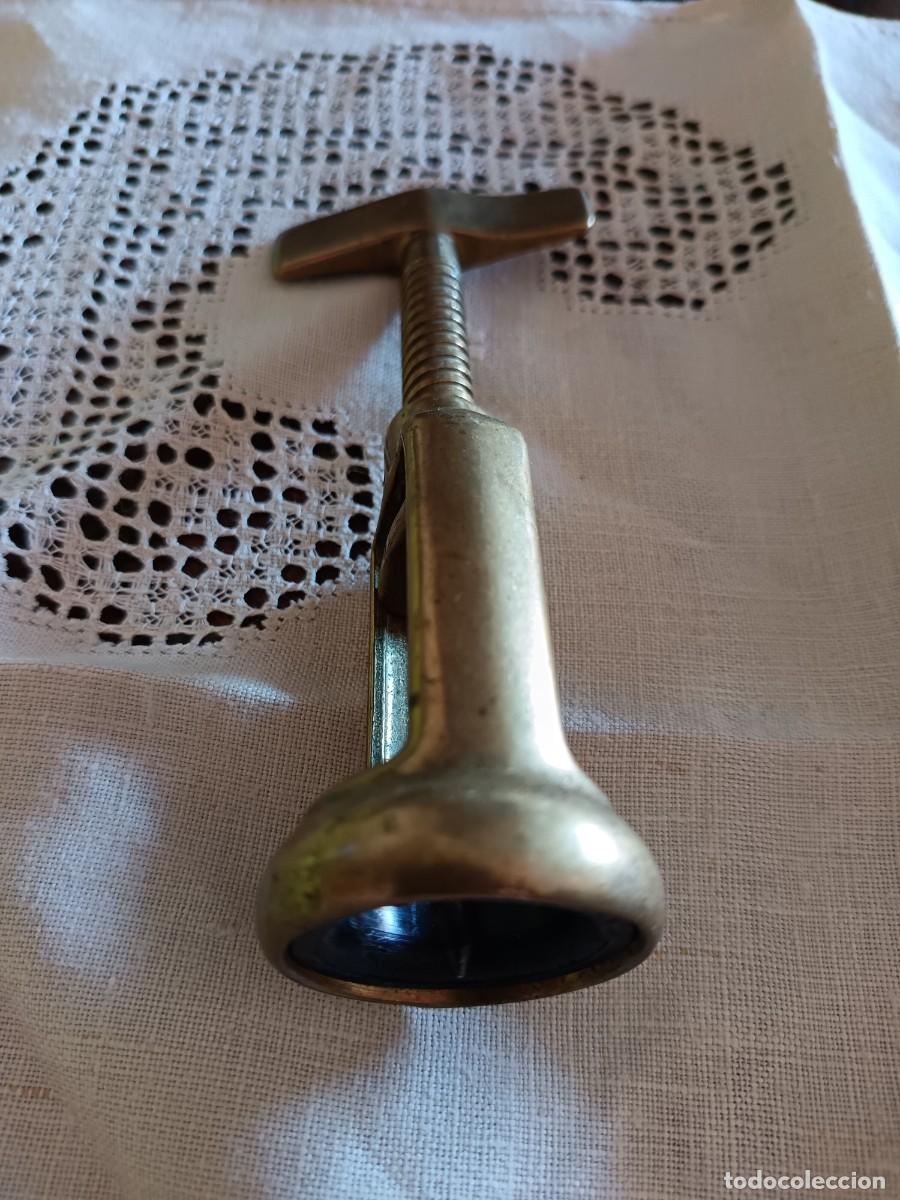 Abrebotellas y sacacorchos de colecci&oacute;n: SACACORCHOS DE BRONCE - Foto 1
