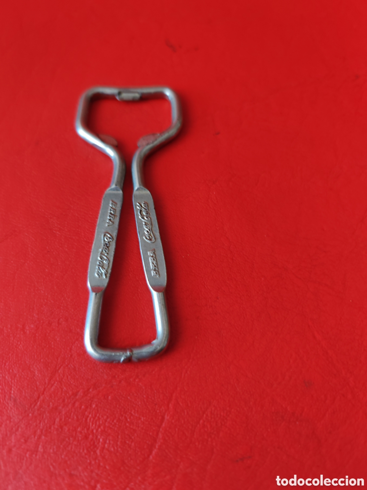 Abrebotellas y sacacorchos de colecci&oacute;n: Antiguo abridor Coca-Cola - Foto 3