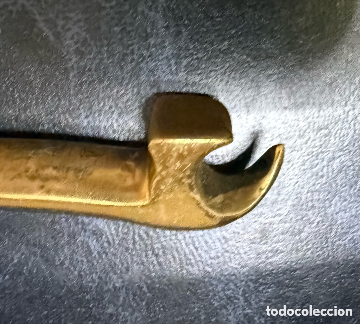Abrebotellas y sacacorchos de colecci&oacute;n: SACACORCHO EN BRONCE CON FORMA DE PERRO - Foto 2