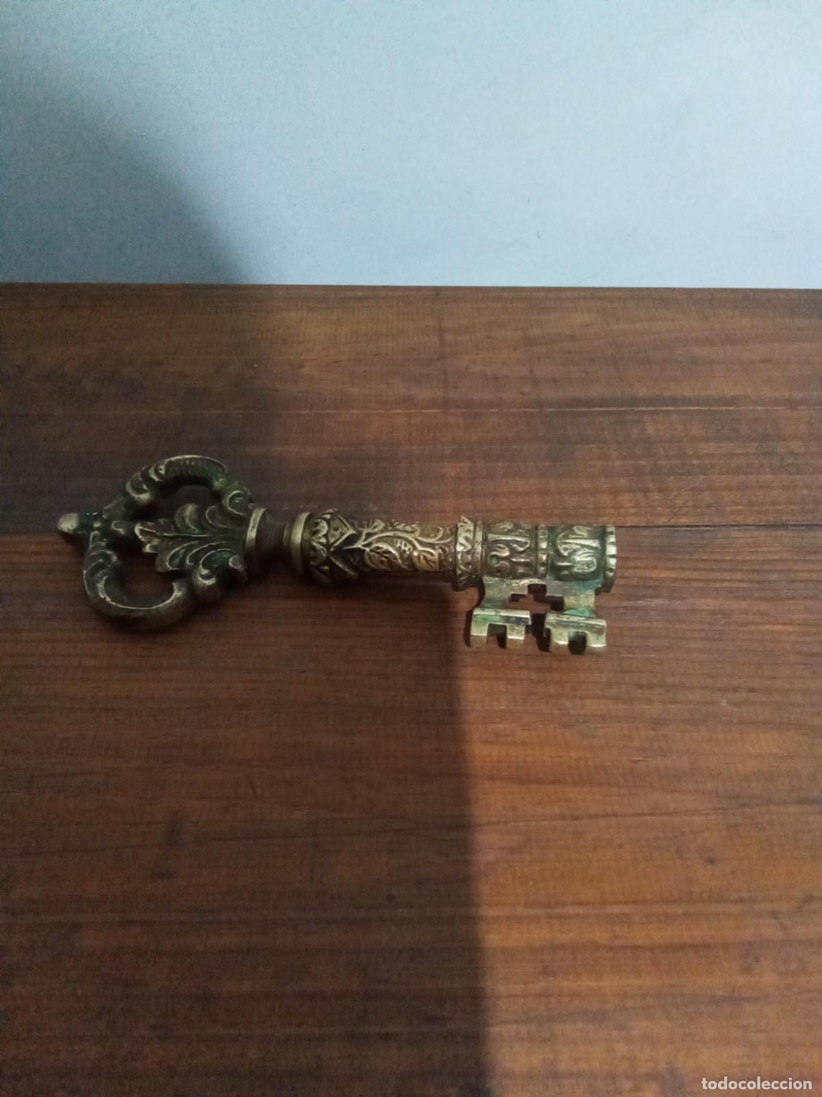 Abrebotellas y sacacorchos de colecci&oacute;n: SACACORCHOS CON FORMA DE LLAVE - Foto 1