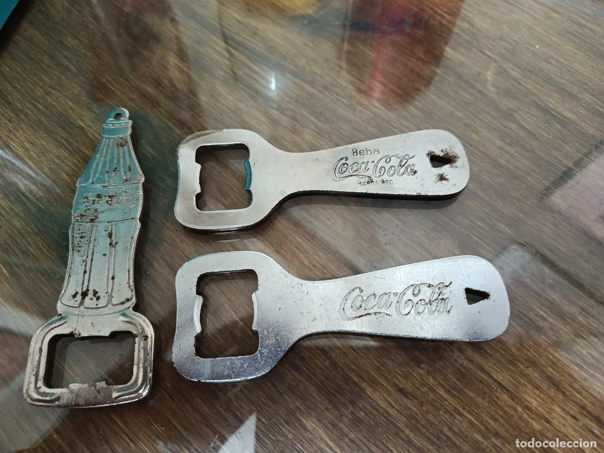 Abrebotellas y sacacorchos de colecci&oacute;n: 3 ABRIDORES DE COCA COLA. - Foto 1