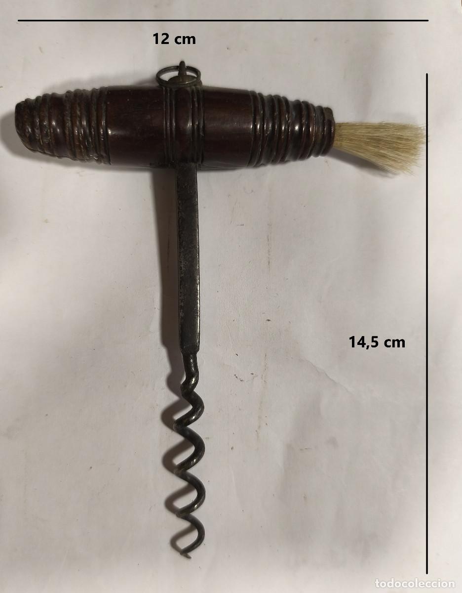 Abrebotellas y sacacorchos de colecci&oacute;n: SACACORCHOS MET&Aacute;LICO con ASA de MADERA y CEPILLO
