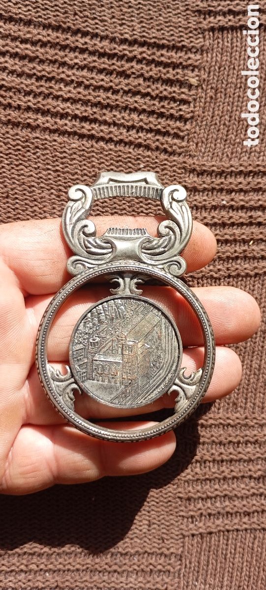 Abrebotellas y sacacorchos de colecci&oacute;n: Montserrat abridor vintage muy interesante